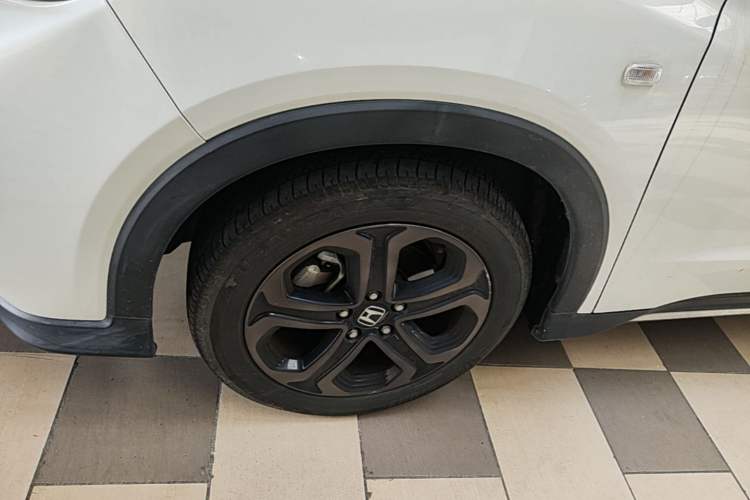 Used Honda XR-V 2020 220TURBO CVT Comfort Version Left Front Wheel Hub