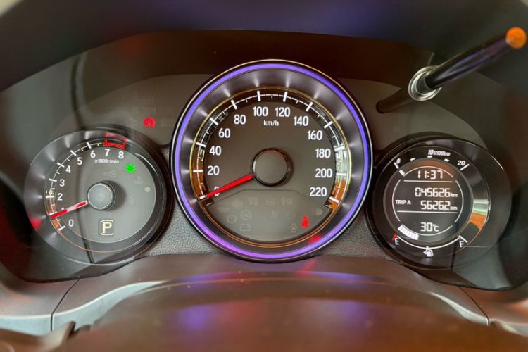 Used Honda XR-V 2020 1.5L CVT Comfort Version Odometer Close Up