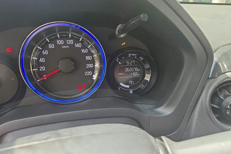 Used Honda XR-V 2020 220TURBO CVT Comfort Version Odometer Close Up