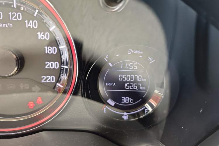 Used Honda XR-V 2020 220TURBO CVT Luxury Edition Odometer Close Up
