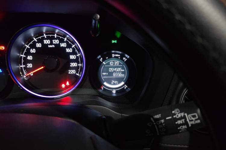 Used Honda XR-V 2020 220TURBO CVT Luxury Edition Odometer Close Up