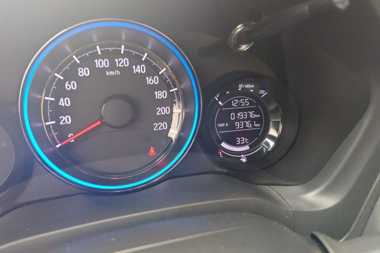 Used Honda XR-V 2020 1.5L CVT Comfort Version Odometer Close Up