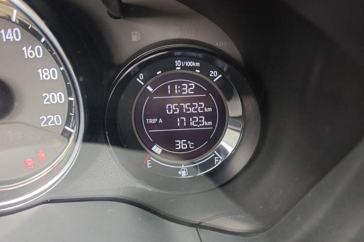 Used Honda XR-V 2020 1.5L CVT Comfort Version Odometer Close Up