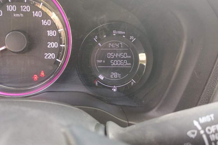 Used Honda XR-V 2020 1.5L CVT Classic Edition Odometer Close Up
