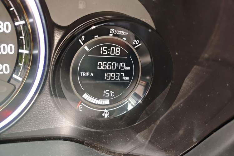 Used Honda XR-V 2020 1.5L CVT Comfort Version Odometer Close Up