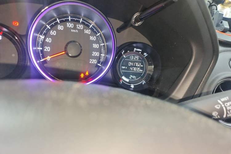Used Honda XR-V 2020 1.5L CVT Comfort Version Odometer Close Up