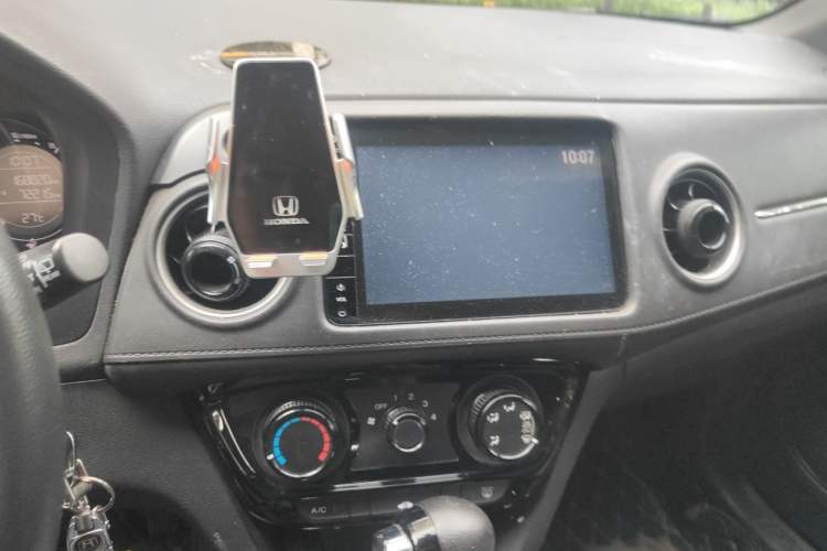 Used Honda XR-V 2020 1.5L CVT Comfort Version Odometer Close Up