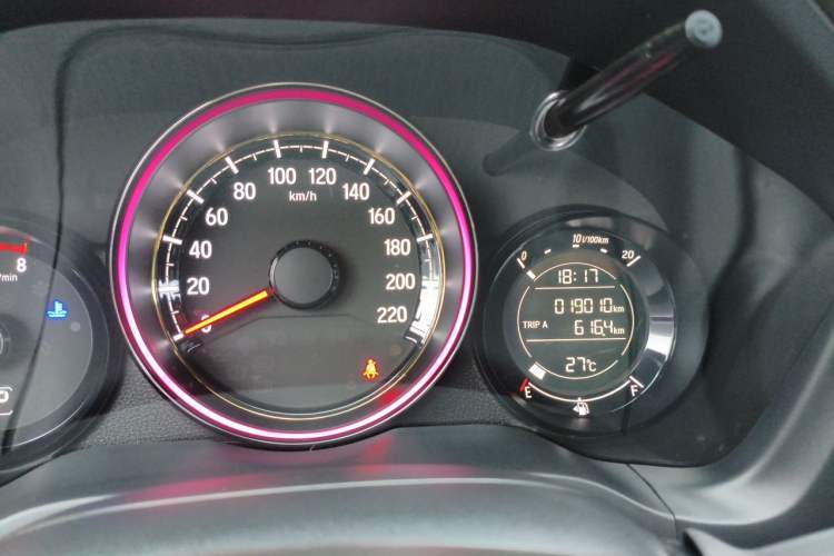 Used Honda XR-V 2020 220TURBO CVT Luxury Edition Odometer Close Up