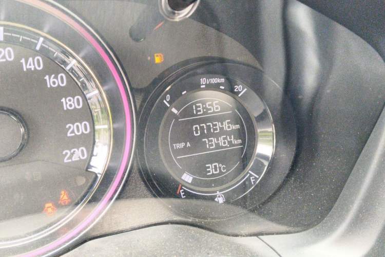 Used Honda XR-V 2020 1.5L CVT Comfort Version Odometer Close Up