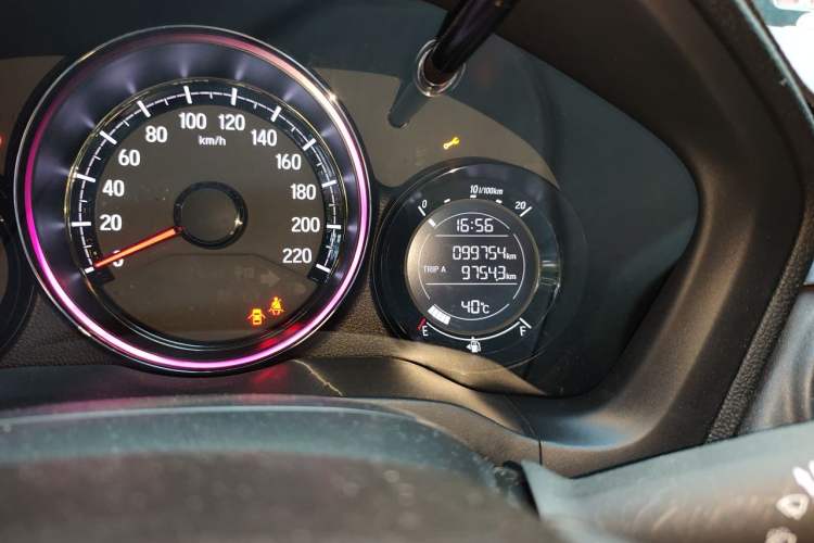 Used Honda XR-V 2020 220TURBO CVT Comfort Version Odometer Close Up
