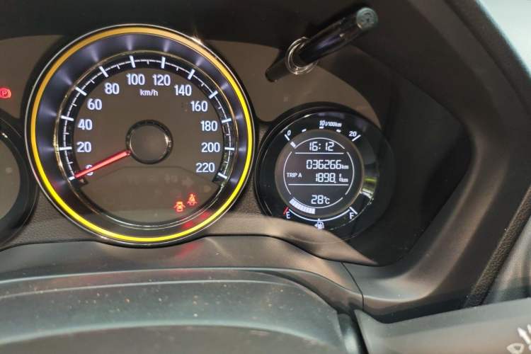 Used Honda XR-V 2020 220TURBO CVT Comfort Version Odometer Close Up