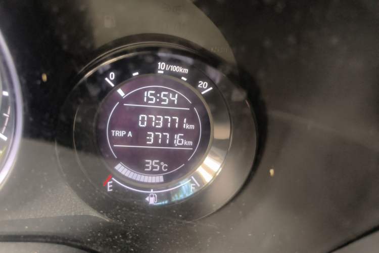 Used Honda XR-V 2020 1.5L CVT Comfort Version Odometer Close Up