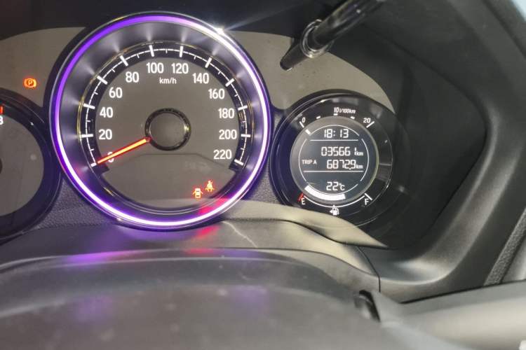 Used Honda XR-V 2020 1.5L CVT Luxury Edition Odometer Close Up