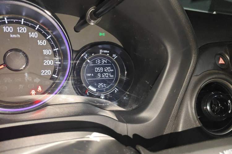 Used Honda XR-V 2020 220TURBO CVT Luxury Edition Odometer Close Up