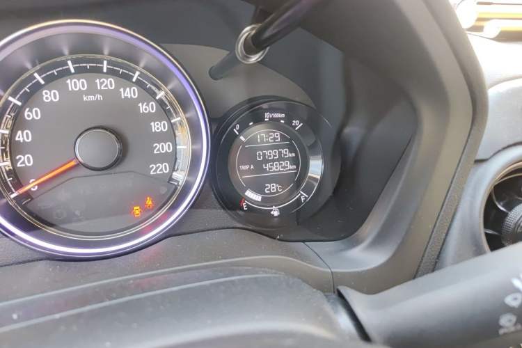 Used Honda XR-V 2020 220TURBO CVT Luxury Edition Odometer Close Up