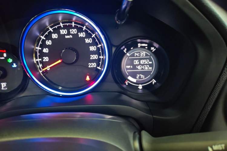 Used Honda XR-V 2020 1.5L CVT Comfort Version Odometer Close Up