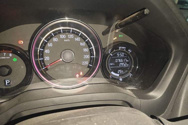 Used Honda XR-V 2020 220TURBO CVT Luxury Edition Odometer Close Up