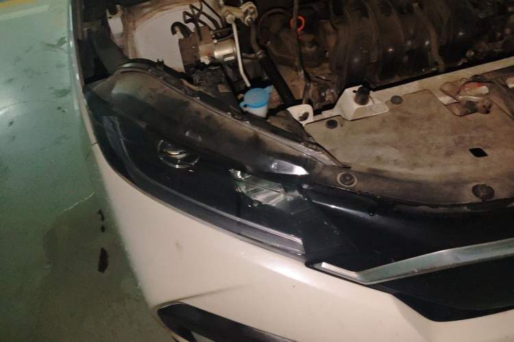 Used Honda XR-V 2020 1.5L CVT Comfort Version Right Front Headlight