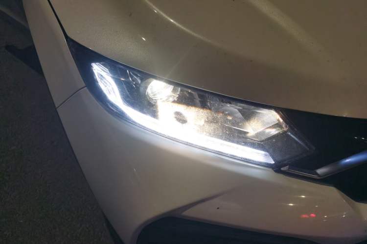 Used Honda XR-V 2020 1.5L CVT Classic Edition Right Front Headlight