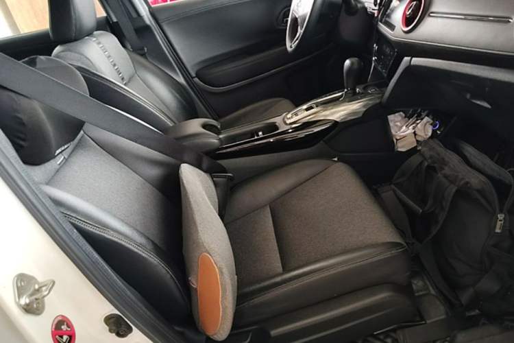 Used Honda XR-V 2020 220TURBO CVT Luxury Edition Right Front Seat