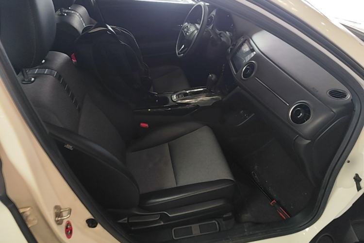 Used Honda XR-V 2020 220TURBO CVT Luxury Edition Right Front Seat