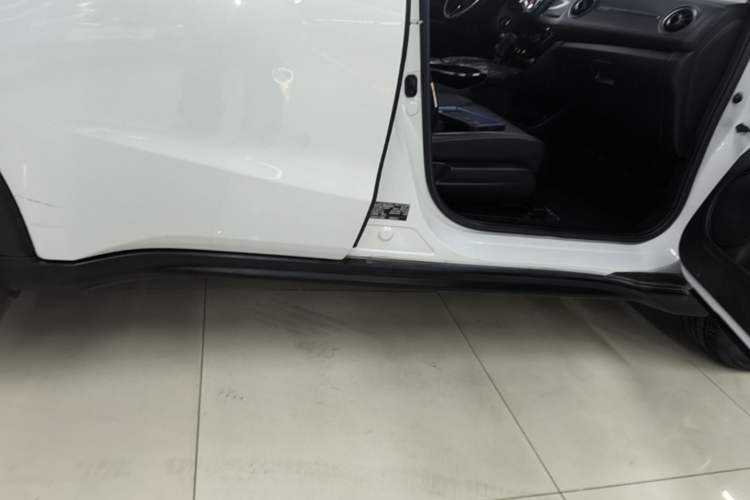 Used Honda XR-V 2020 1.5L CVT Comfort Version Right Side Sill