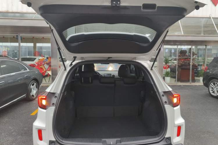 Used Honda XR-V 2020 1.5L CVT Classic Edition Trunk