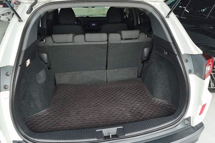 Used Honda XR-V 2020 1.5L CVT Classic Edition Trunk