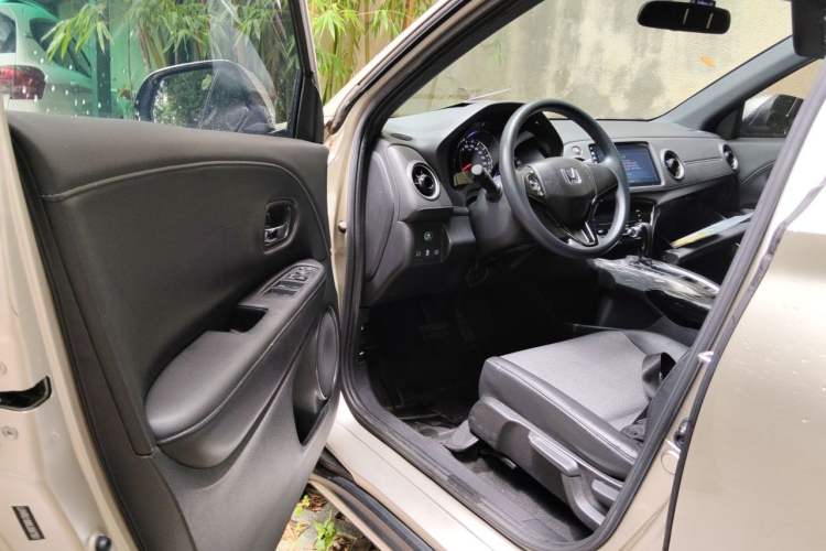 Used Honda XR-V 2020 220TURBO CVT Luxury Edition Driver Seat