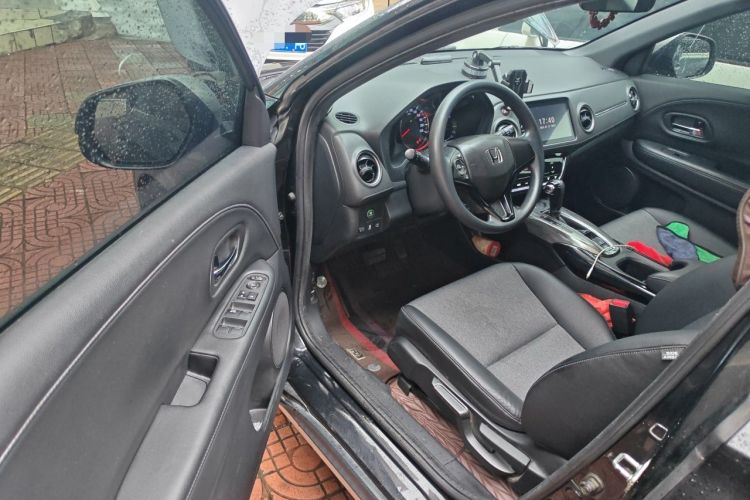 Used Honda XR-V 2021 220TURBO CVT Luxury Edition Driver Seat