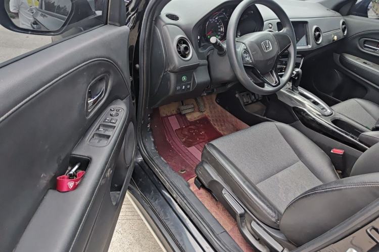 Used Honda XR-V 2021 220TURBO CVT Luxury Edition Driver Seat
