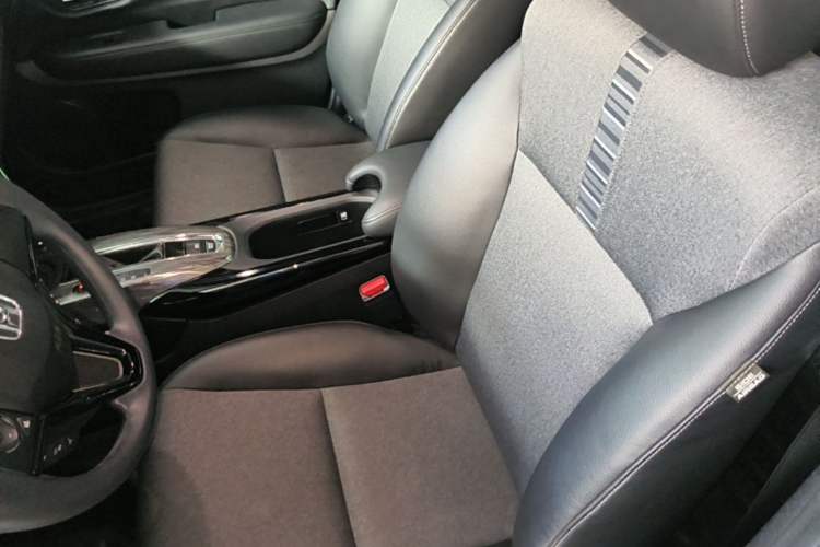 Used Honda XR-V 2021 220TURBO CVT Luxury Edition Left Front Seat