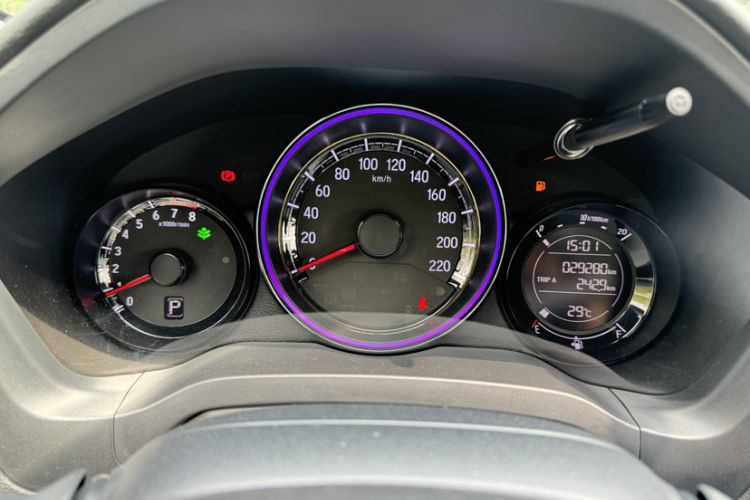 Used Honda XR-V 2021 1.5L CVT Comfort Version Odometer Close Up