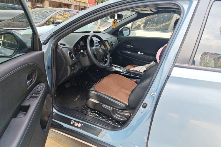 Used Honda XR-V 2021 220TURBO CVT Luxury Edition Driver Seat