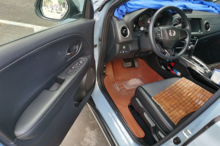 Used Honda XR-V 2021 220TURBO CVT Luxury Edition Driver Seat