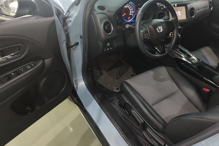 Used Honda XR-V 2021 220TURBO CVT Luxury Edition Driver Seat