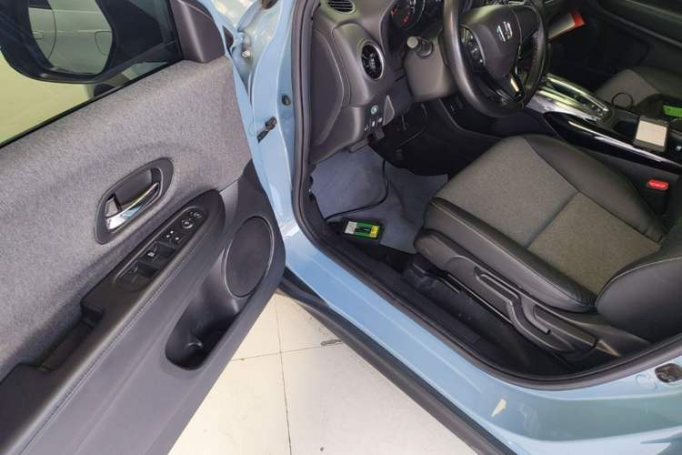 Used Honda XR-V 2021 1.5L CVT Comfort Version Driver Seat
