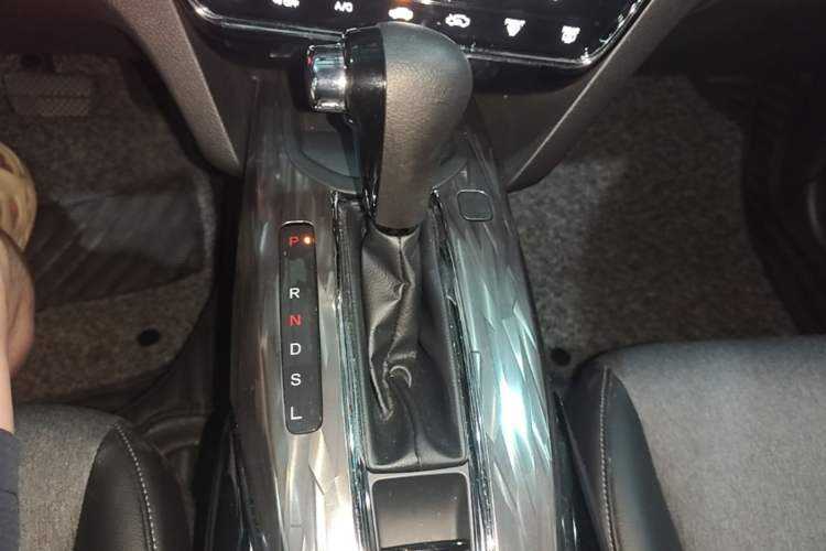 Used Honda XR-V 2021 220TURBO CVT Luxury Edition Gear Lever