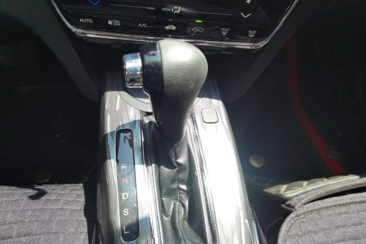 Used Honda XR-V 2021 220TURBO CVT Comfort Version Gear Lever