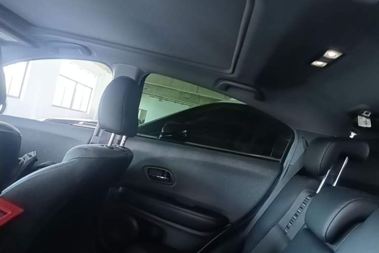 Used Honda XR-V 2021 1.5L CVT Comfort Version Headliner