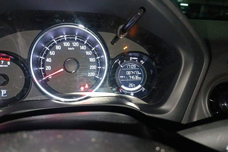 Used Honda XR-V 2021 220TURBO CVT Comfort Version Odometer Close Up
