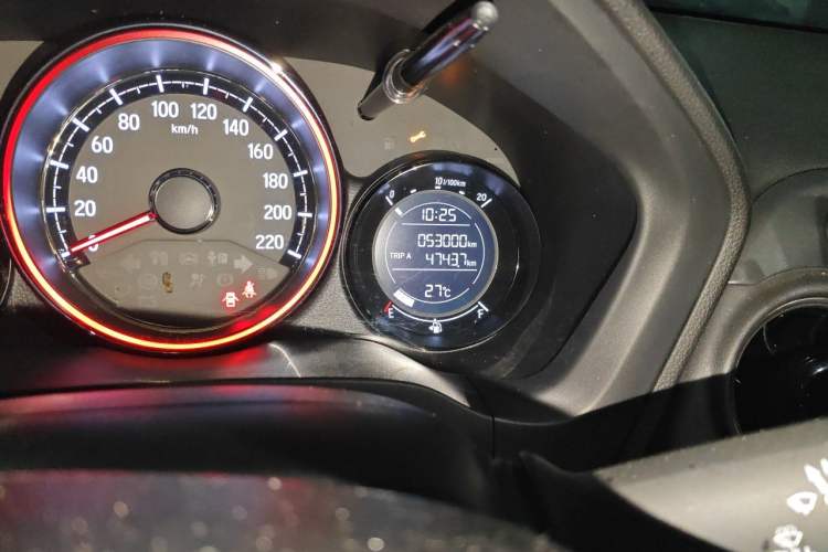 Used Honda XR-V 2021 220TURBO CVT Comfort Version Odometer Close Up