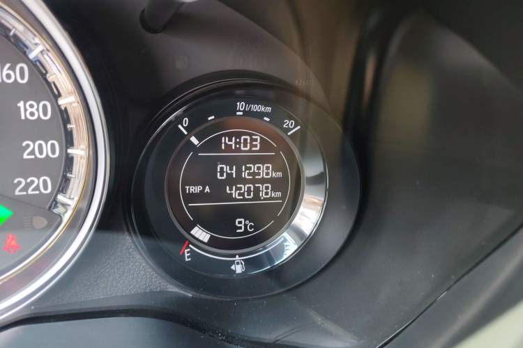 Used Honda XR-V 2021 1.5L CVT Comfort Version Odometer Close Up