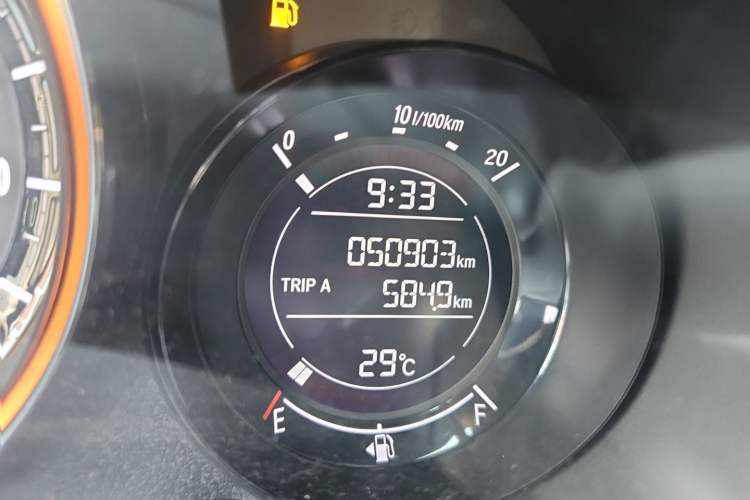 Used Honda XR-V 2021 220TURBO CVT Comfort Version Odometer Close Up