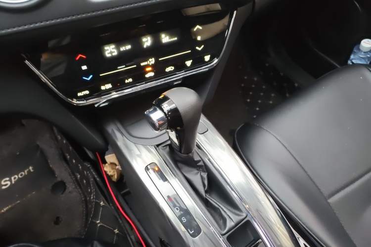 Used Honda XR-V 2021 220TURBO CVT Comfort Version Gear Lever