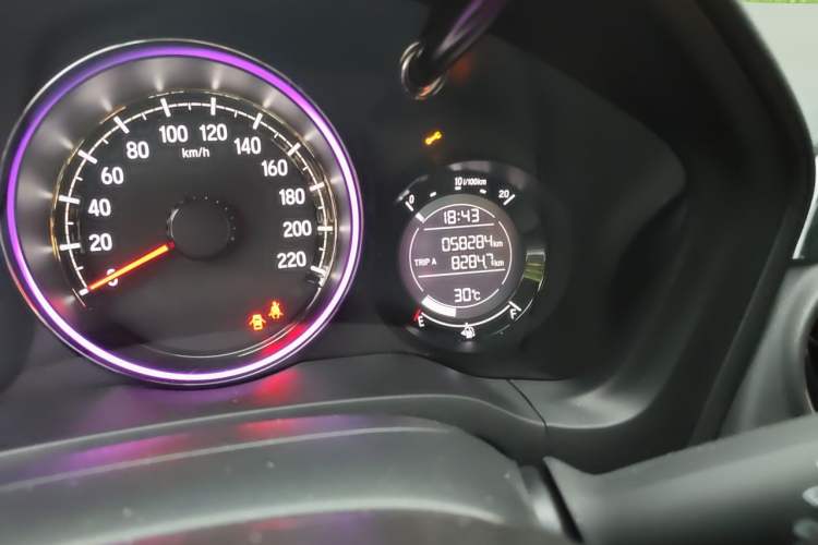 Used Honda XR-V 2021 220TURBO CVT Comfort Version Odometer Close Up