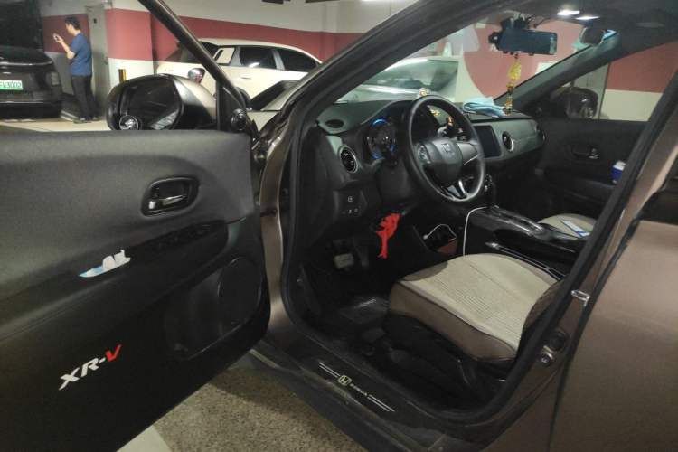 Used Honda XR-V 2021 1.5L CVT Comfort Version Driver Seat