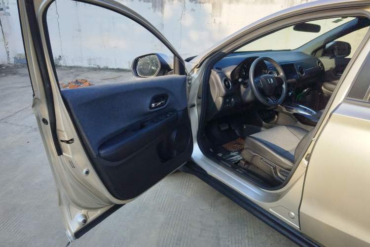 Used Honda XR-V 2021 1.5L CVT Comfort Version Driver Seat
