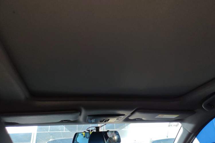 Used Honda XR-V 2021 1.5L CVT Comfort Version Headliner