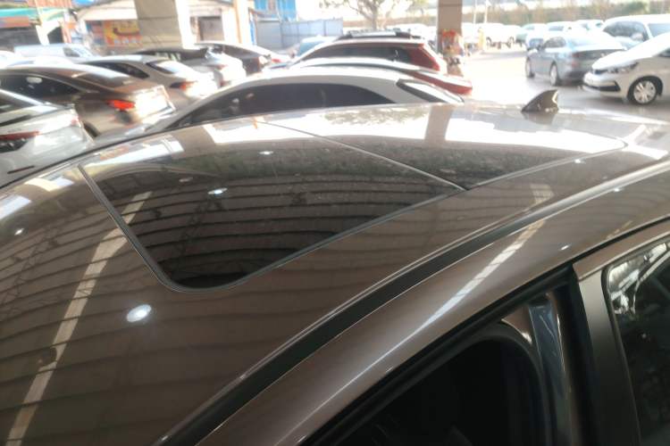Used Honda XR-V 2021 1.5L CVT Comfort Version Roof